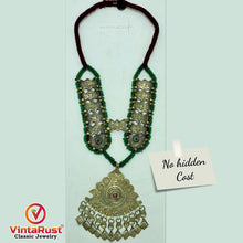 Load image into Gallery viewer, Turkmen Green Beaded Necklace