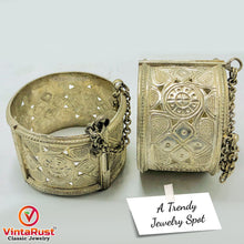 Load image into Gallery viewer, Vintage Boho Kuchi Cuff Bracelet