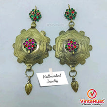 Load image into Gallery viewer, Vintage Massive Tribal Golden Tone Dangle Earrings
