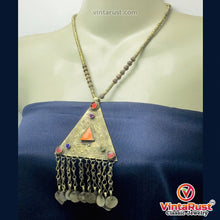 Load image into Gallery viewer, Vintage Metal And Wooden Beaded Chain Pendant Necklace