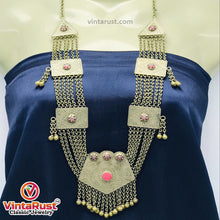 Load image into Gallery viewer, Vintage Silver Kuchi Pendant Necklace With Glass Stone