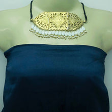 Load image into Gallery viewer, Vintage White Stones and Pearls Jewelry Set