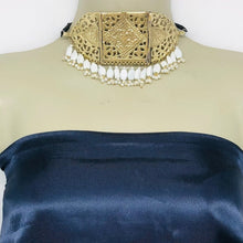 Load image into Gallery viewer, Vintage White Stones and Pearls Jewelry Set