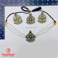 Load image into Gallery viewer, White Pearls Beaded Choker Necklace With Earrings and Ring