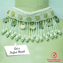 Load image into Gallery viewer, White Statement Beaded Choker Necklace