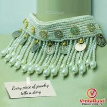 Load image into Gallery viewer, White Statement Beaded Choker Necklace