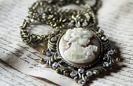 Vintage and Antique Jewelry Styles Guide