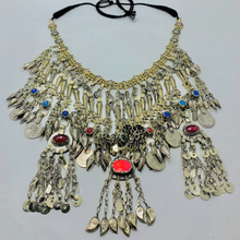 Load image into Gallery viewer, Oversized Necklace Embellished with Fish Motifs
