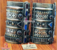 Load image into Gallery viewer, Ethnic Vintage Boho Style Handcuff Bracelet
