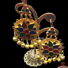 Load image into Gallery viewer, Golden Dangle Massive Earrings
