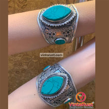 Load image into Gallery viewer, Ethnic Green Stone Handcuff Bracelet
