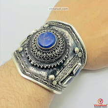 Load image into Gallery viewer, Nomadic Tribal Bracelet With Lapis Lazuli Stone
