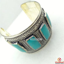Load image into Gallery viewer, Handmade Tribal Ethnic Bracelet With Stones
