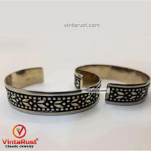 Load image into Gallery viewer, Tribal Silver Kuchi Slim Cuff Bracelet
