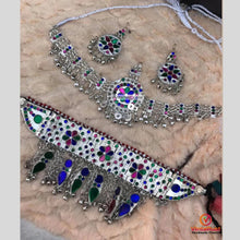 Load image into Gallery viewer, Tribal Handmade Silver Kuchi Jewelry Set
