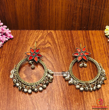 Load image into Gallery viewer, Big Round Hoop Earrings With Bells
