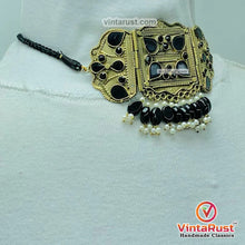 Load image into Gallery viewer, Black Amulet Choker Necklace With Earrings
