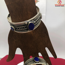 Load image into Gallery viewer, Vintage Tribal Bracelet With Blue Stone
