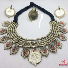 Load image into Gallery viewer, Handmade Coins Chokers And Earring and ring

