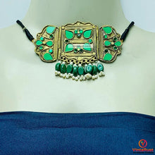 Load image into Gallery viewer, Green Amulet Choker Necklace With Earrings
