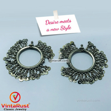 Load image into Gallery viewer, Tribal Kuchi Bangles Bracelet With Dangling Tassels
