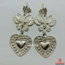 Load image into Gallery viewer, Handmade Silver Tone Heart Shaped Earrings

