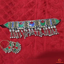 Load image into Gallery viewer, Tribal Vintage Antique-inspired jewelry set
