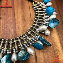 Load image into Gallery viewer, Tribal Metal Beautiful Pearls Stones Choker
