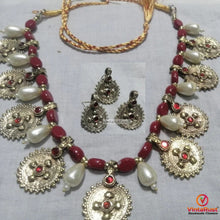 Load image into Gallery viewer, Handmade Pearls and Beads Jewelry Set
