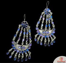 Load image into Gallery viewer, Blue Glass Stone Kuchi Massive Earrings

