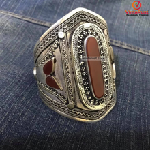 Load image into Gallery viewer, Ethnic Handmade Tribal Stone Cuff
