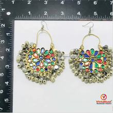 Load image into Gallery viewer, Multi color Stylish Hoop Earrings

