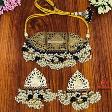 Load image into Gallery viewer, Amulet Cum Choker Style Necklace And Earrings
