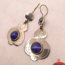 Load image into Gallery viewer, Turkman Style Tribal Dangling Earring
