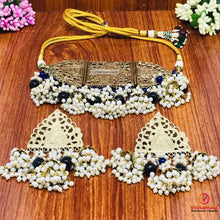 Load image into Gallery viewer, Amulet Cum Choker Style Necklace And Earrings
