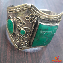 Load image into Gallery viewer, Vintage Tribal Handmade Cuff Bracelet
