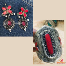 Load image into Gallery viewer, Handcuff Bracelet and Earrings Set
