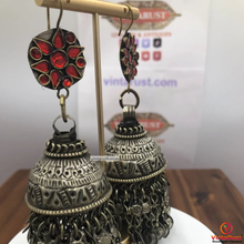 Load image into Gallery viewer, Jhumka Earrings with Pink Glass Stones And Beads
