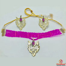 Load image into Gallery viewer, Beaded Multilayers With Brass Motif Jewelry Set
