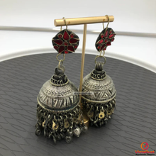 Load image into Gallery viewer, Jhumka Earrings with Pink Glass Stones And Beads
