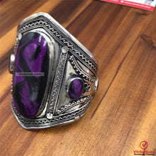 Load image into Gallery viewer, Vintage Bohemian Silver Cuff with Purple Stone
