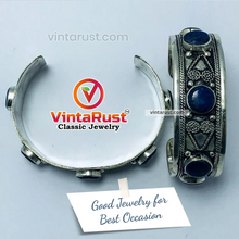 Load image into Gallery viewer, Handmade Tribal Statement Stones Bracelet
