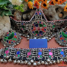 Load image into Gallery viewer, Antique Mathapatti Vintage Jewelery Set
