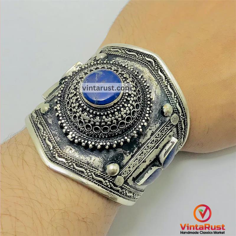 Nomadic Tribal Bracelet With Lapis Lazuli Stone