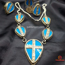 Load image into Gallery viewer, Tribal Turquoise Stones Jewelry Set
