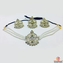 Load image into Gallery viewer, White Pearls Jewelry Set Beaded Necklace With Earrings and Ring
