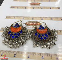 Load image into Gallery viewer, Vintage Blue and Orange Glass Stone Earrings
