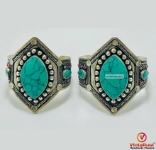 Load image into Gallery viewer, Vintage Boho Ethnic Kuchi Tribal Cuff Bracelet
