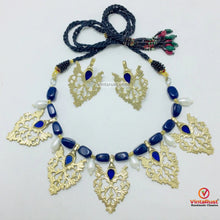 Load image into Gallery viewer, Tribal Stone and Pearls Beaded Motif Jewelry Set
