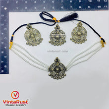 Load image into Gallery viewer, White Pearls Jewelry Set Beaded Necklace With Earrings and Ring
